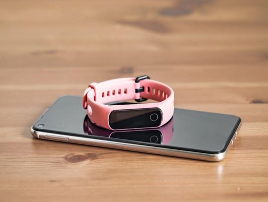 Technologia na nadgarstku: jak wybrać fitness tracker dopasowany do twoich potrzeb?
