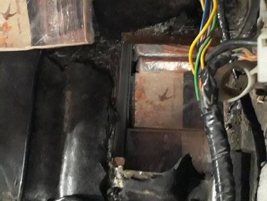 Terespol. Kontrabanda w skrytkach samochodowych