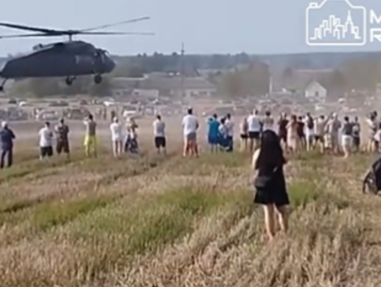 To cud, że helikopter nie spadł na ludzi. Co tak naprawdę się stało? [WIDEO]