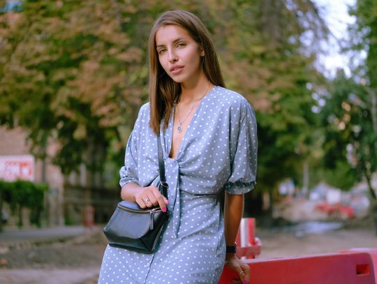 Torebka crossbody: wygodny i stylowy dodatek na każdą okazję