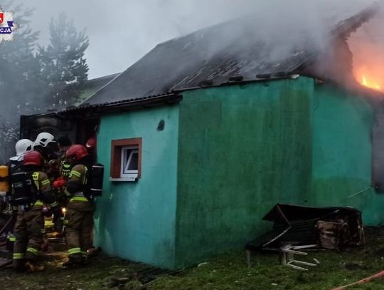 Tragiczny w skutkach pożar domu. Strażacy odnaleźli zwłoki