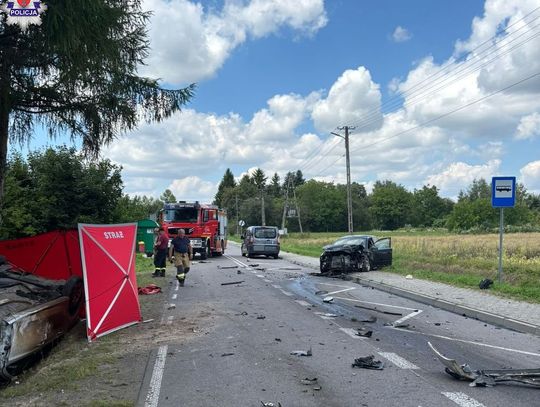 LUBELSKIE. Tragiczny wypadek w gminie Sitno. Nie żyje kobieta kierująca citroenem [ZDJĘCIA]