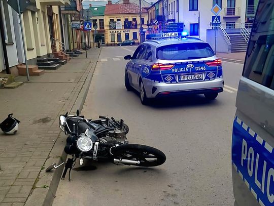 Ucieczka bez prawa jazdy. 56-latek taranował radiowozy