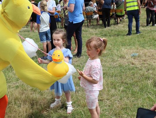 Uczestnicy wyścigu kaczek wspomogli Azyl [GALERIA ZDJĘĆ]