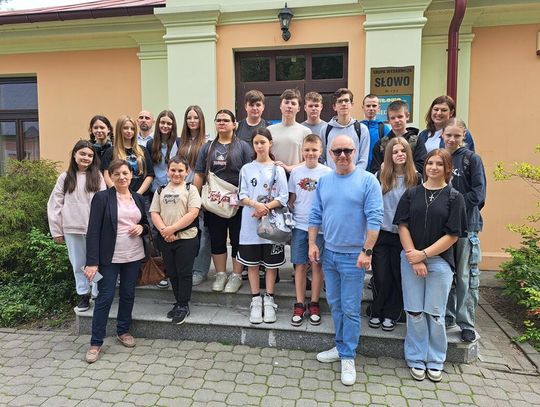 Uczniowie odwiedzili redakcję Słowa Podlasia [FILM]