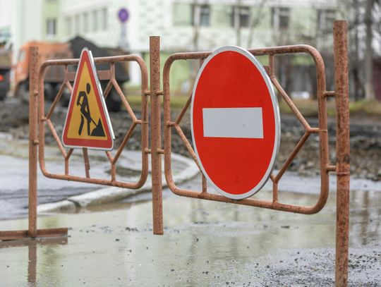 Utrudnienia na drogach w regionie. Ruch wahadłowy i ograniczenia prędkości