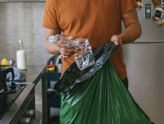 W końcu będzie można oddać plastikową butelkę do sklepu. Kiedy i za ile?