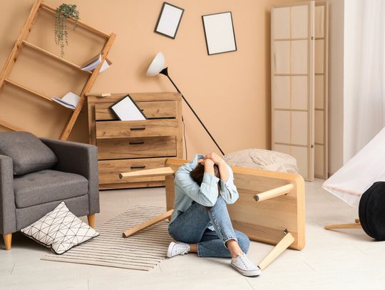 Kraj. Po trzęsieniu został strach i ranni