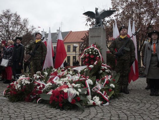 W święto Niepodległej wspominamy przeszłość, patrząc w przyszłość (GALERIA)