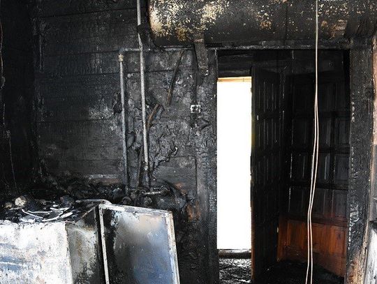 W Szóstce palił się dom. W środku znaleziono ciało mężczyzny