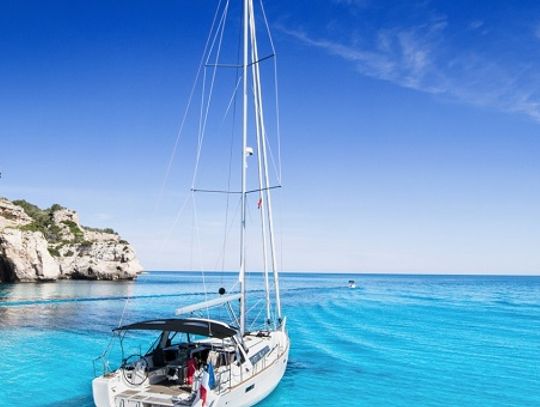 Wakacyjne rejsy po Morzu Śródziemnym