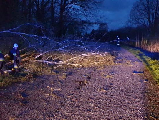 Wichury przeszły przez region