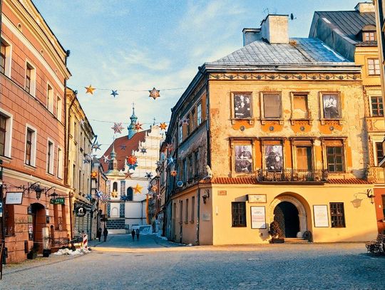 Wisznice. Lekcja biblioteczna pod hasłem „Od jaskini do kamienicy”