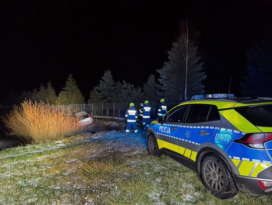 jezioro konstantynów wyciągarka zima uciekł przed policją wjechał do wody