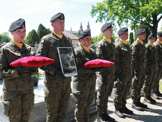 Żołnierz armii Andersa spoczął w rodzinnej ziemi