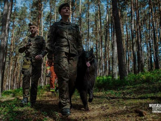 Wojska ochotnicze przyjmują nie tylko ludzi. Ares był pierwszy