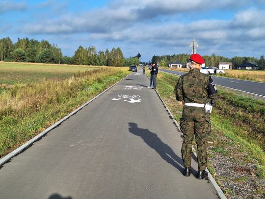 Wojsko apeluje. Trwają poszukiwania szczątków zneutralizowanych dronów [GALERIA ZDJĘĆ]