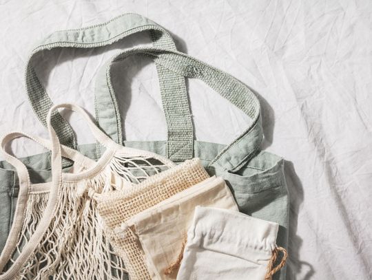 Wybierz świadomie: Dlaczego torby bawełniane to przyszłość zakupów?