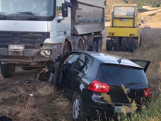 Wypadek na DK-19 w Borkach. Dwie osoby trafiły do szpitala