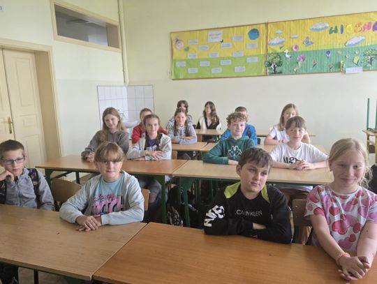 WYWIAD SŁOWA. Czwartoklasiści ze szkoły w Rossoszu opowiadają o szczęściu i supermocach