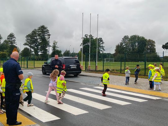 Zalesie. Policjanci dali najmłodszym cenną lekcję