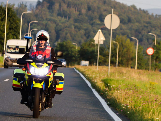 Zamiast karetką, ratownik wyjedzie do pacjenta na motocyklu. Zmiany w pogotowiu