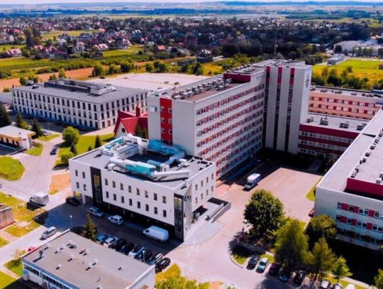 Lubelskie. Zamość: W szpitalu urwała się winda. Spadła z pracownikiem w środku