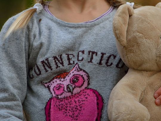 Zboczeniec zabawiał się z 12-latką