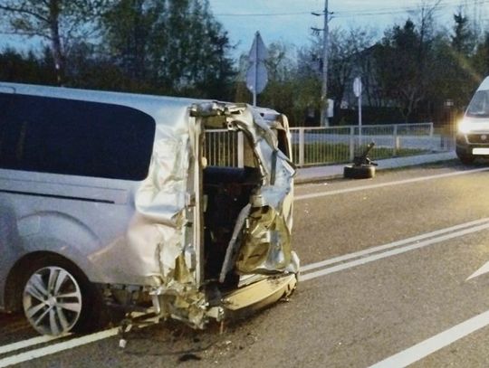 Zderzenie ciężarówek i busa na dk2. Sprawca z mandatem i punktami