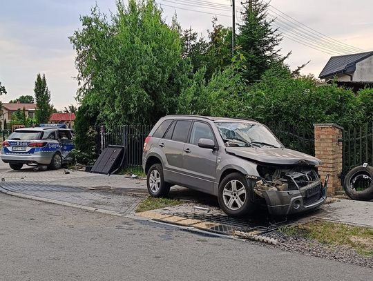 Zderzenie osobówki z radiowozem. 4 osoby trafiły do szpitala