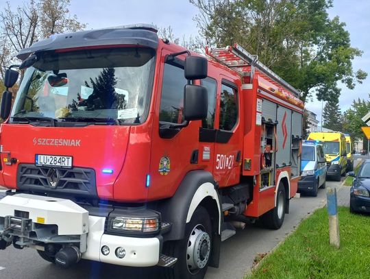 Zginęli we śnie. Sąsiedzi żegnają rodzinę, którą zabił czad