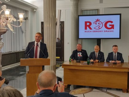 „Źle zaczął i źle kończy”. Ostre komentarze po ułaskawieniu Bąkiewicza