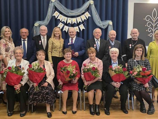 Złote Gody w Sarnakach. Uroczyste świętowanie małżeńskich jubileuszy [GALERIA ZDJĘĆ]