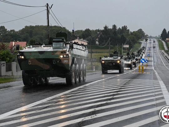 Żołnierze 18. Dywizji Zmechanizowanej w drodze na manewry „Żelazny Obrońca-25”