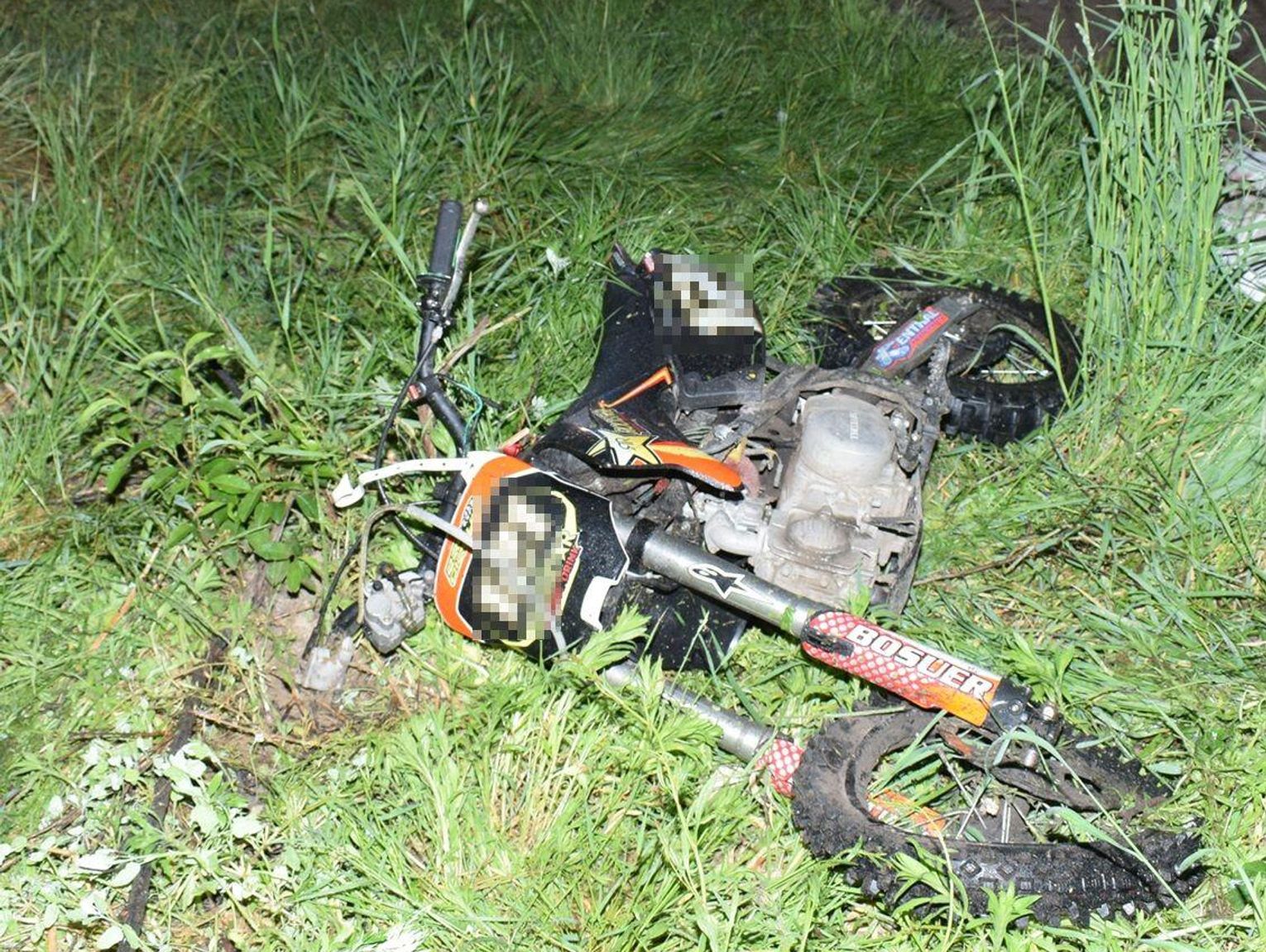16-latek na crossie wpadł do rowu