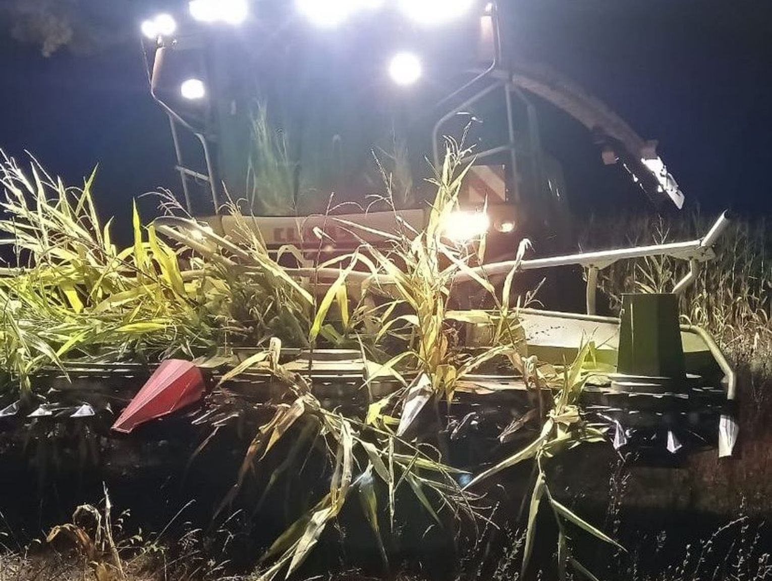 28-latek porażony prądem podczas prac polowych