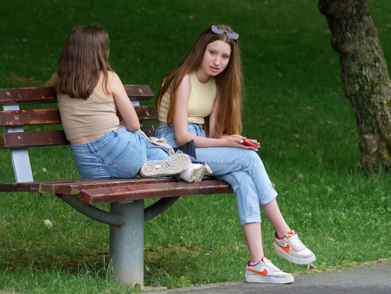 Biała Podlaska. O nastolatkach, z nastolatkami