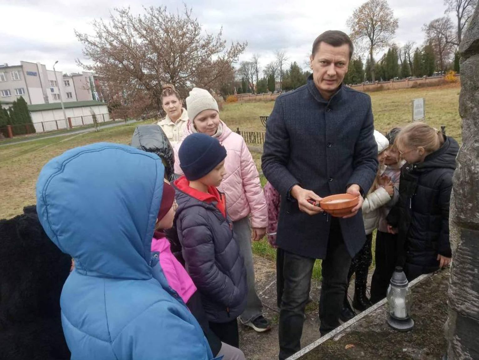 Biała Podlaska. Zachęca do odwiedzenia żydowskiego cmentarza