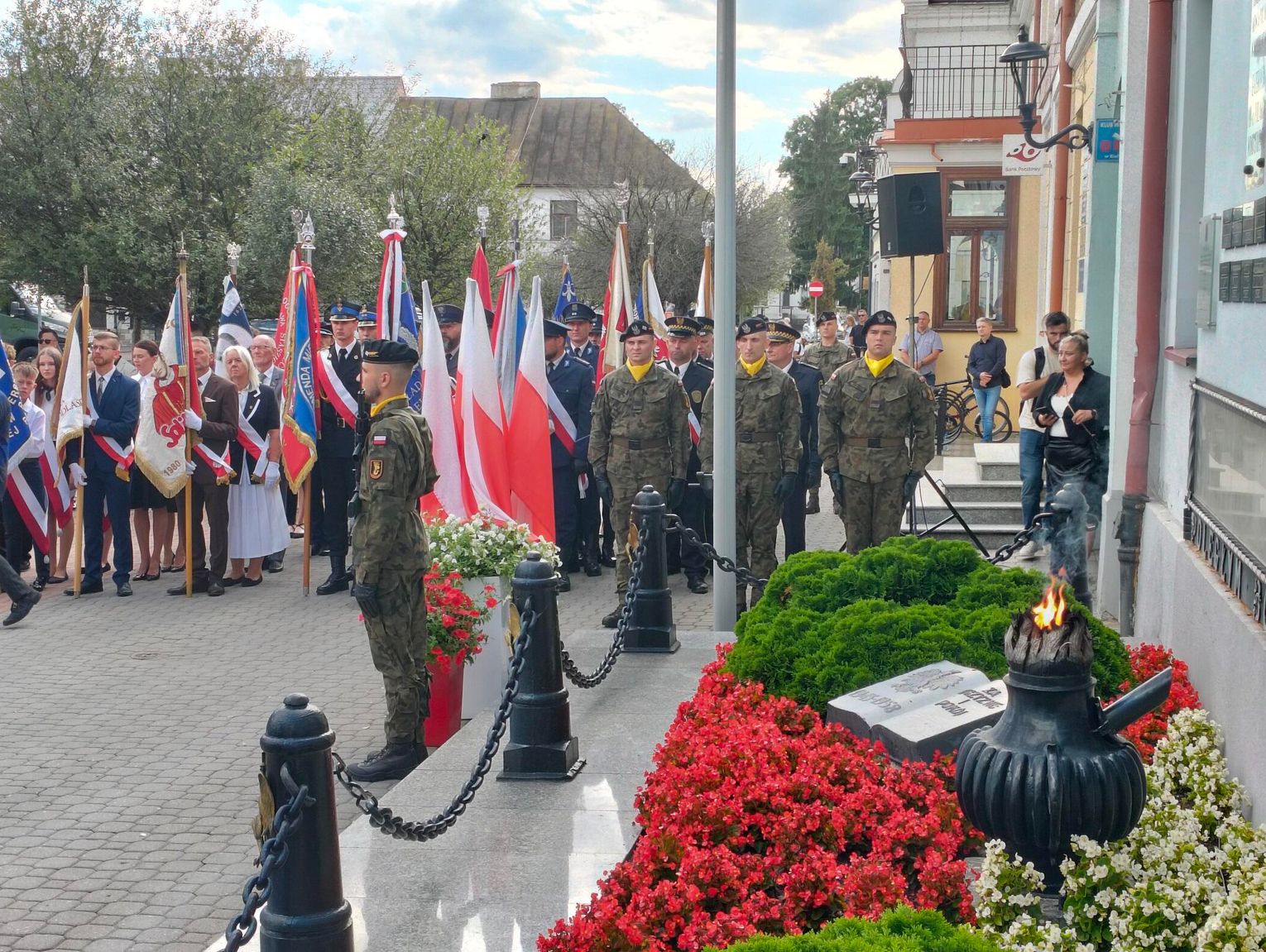 Bomby spadały już pierwszego dnia. Hołd w Miejscu Straceń (GALERIA ZDJĘĆ)