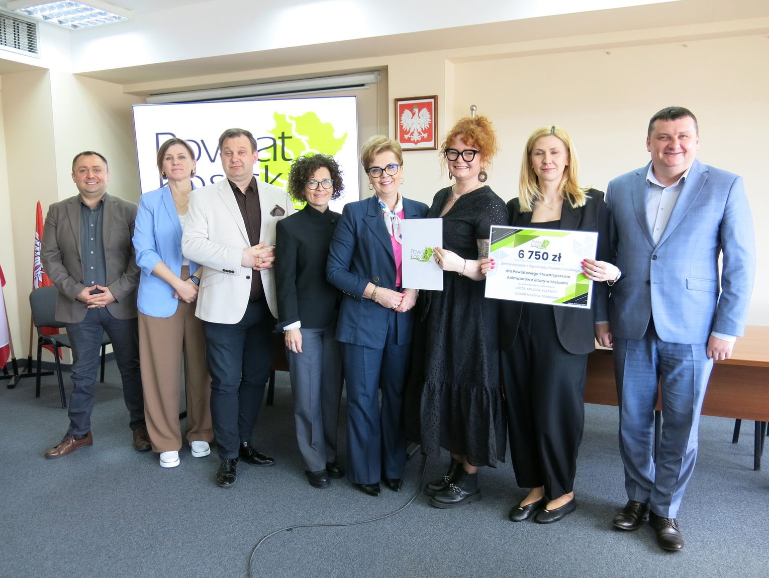 Dotacje dla organizacji pozarządowych. Powiat łosicki dzieli fundusze