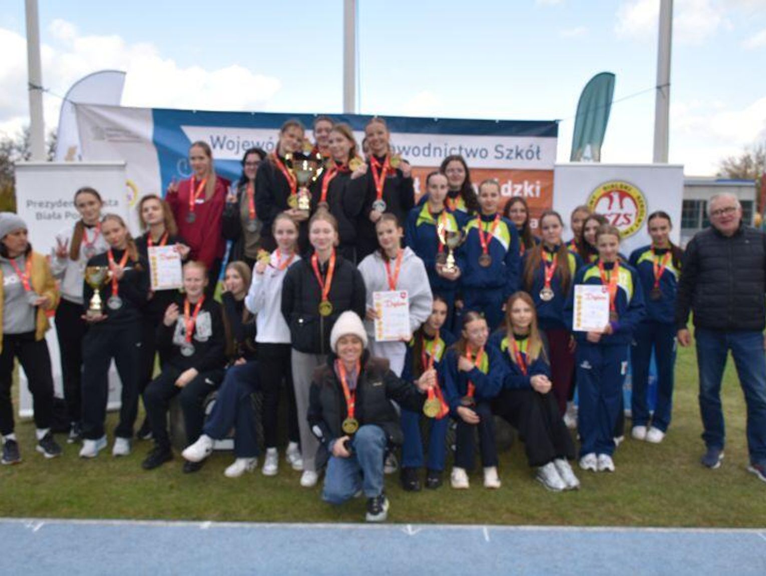 Dziewczęta z I LO najlepsze w województwie