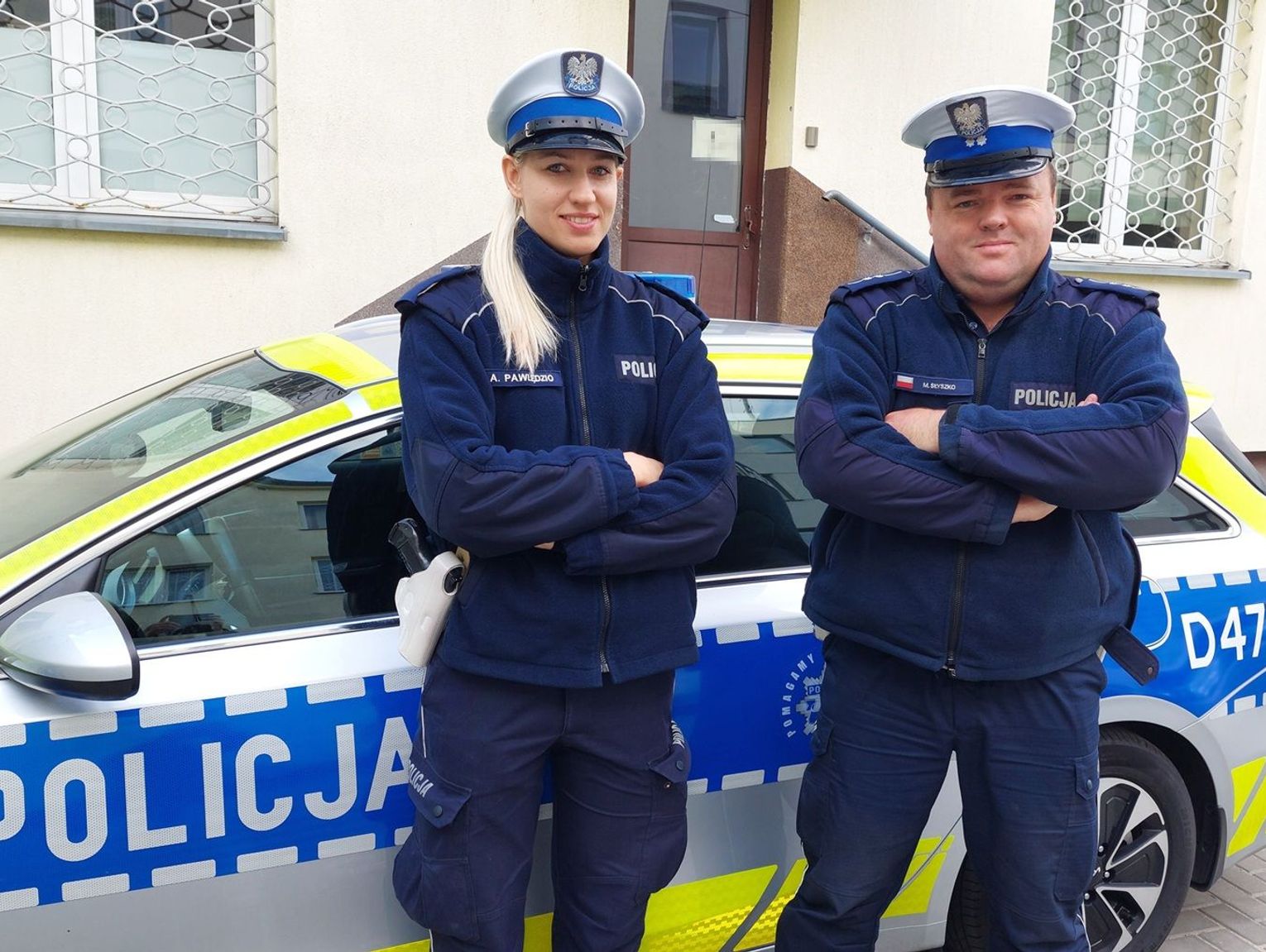 Eskortowali auto do samego szpitala