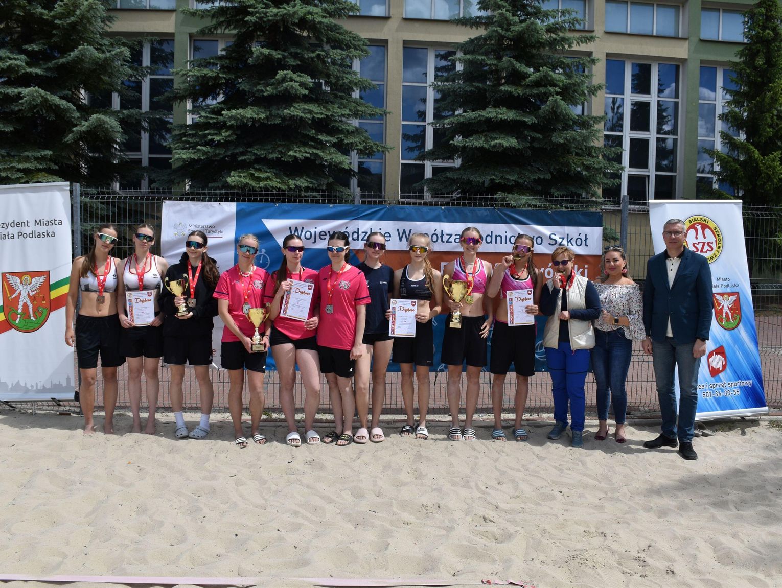 Finał wojewódzki w siatkówce plażowej dziewcząt