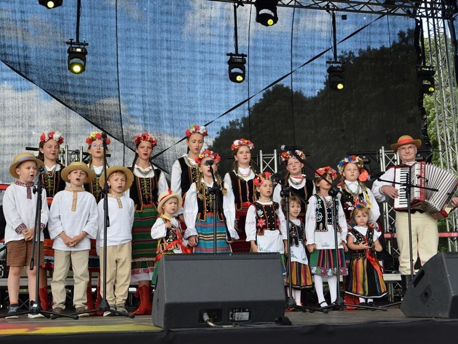 Gmina Międzyrzec Podlaski. Udane dożynki w Zaściankach