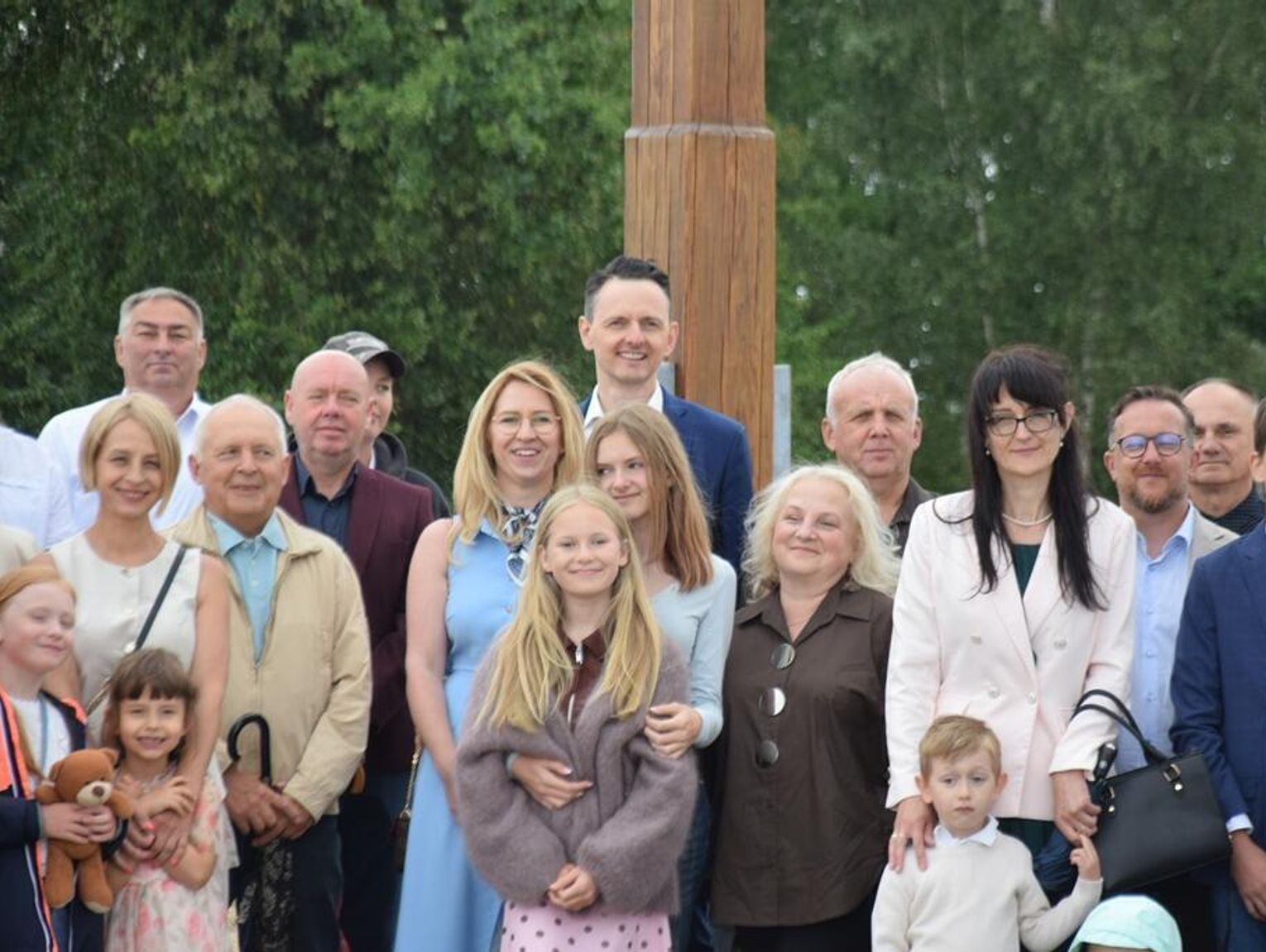 Gmina Międzyrzec Podlaski. W Dołhołęce poświecono przydrożny krzyż