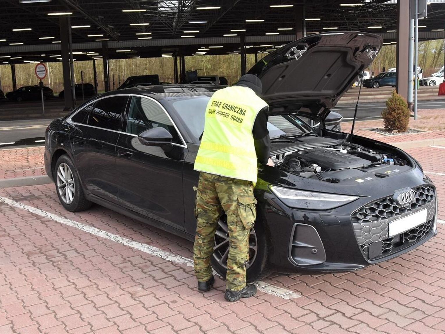 Granica w Terespolu: Luksusowe Audi nie wyjechało z kraju