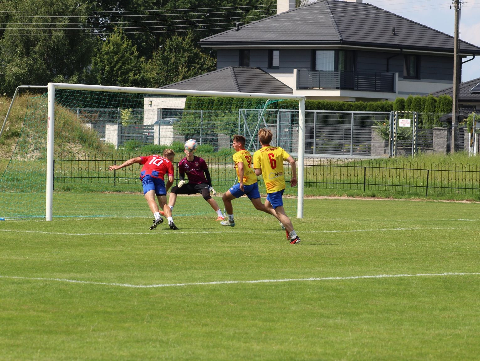 Już tylko Huragan został bez punktów