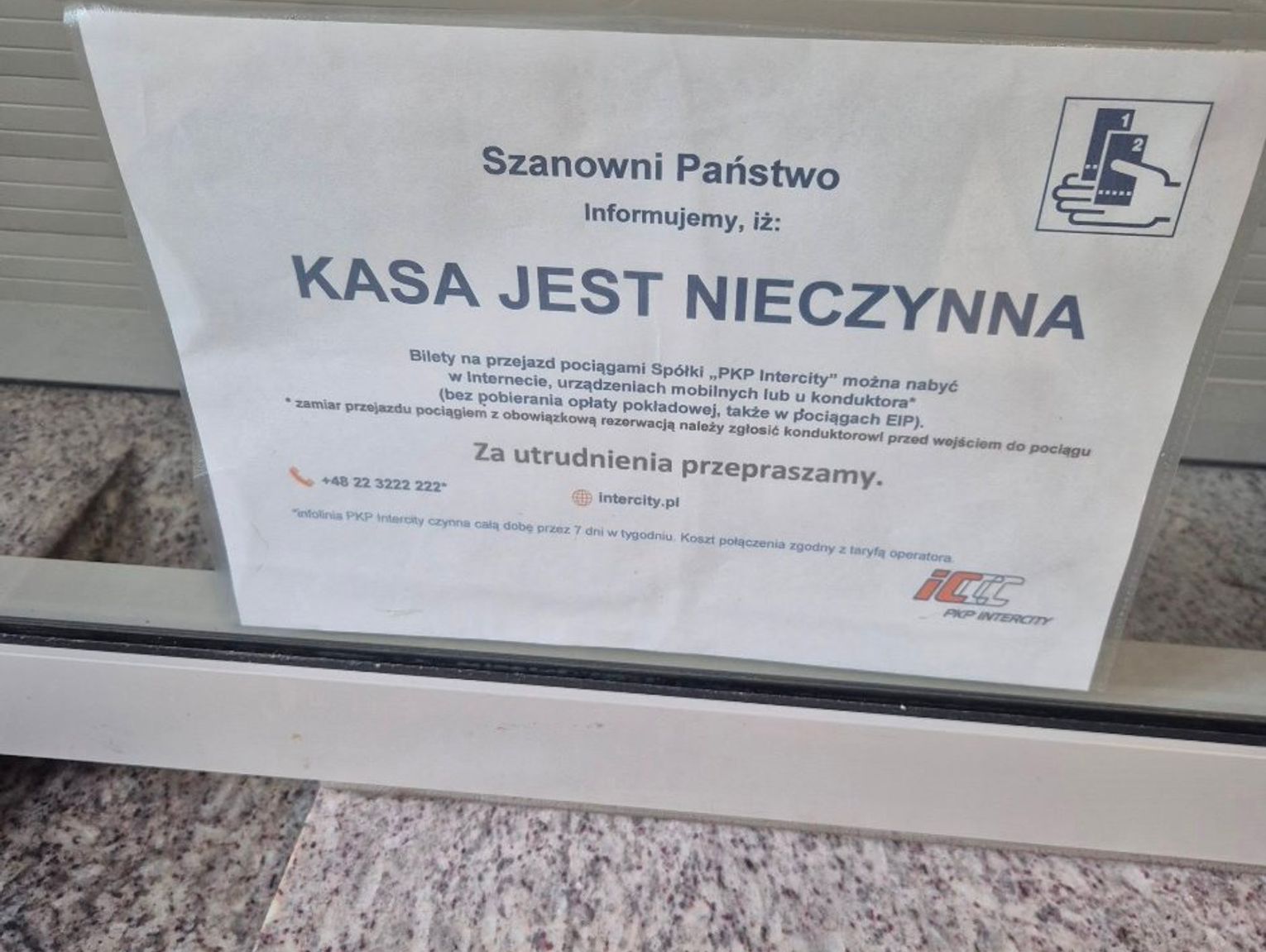 Międzyrzec Podlaski. Zamknięta kasa, otwarty problem