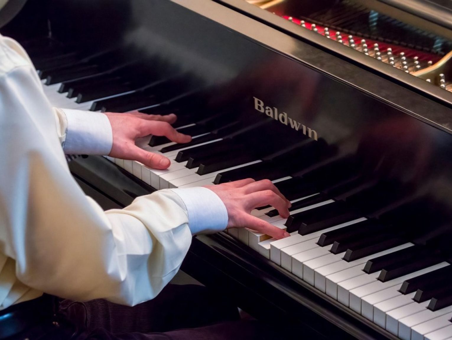 Koncert muzyki fortepianowej i wokalnej w Wilczynie