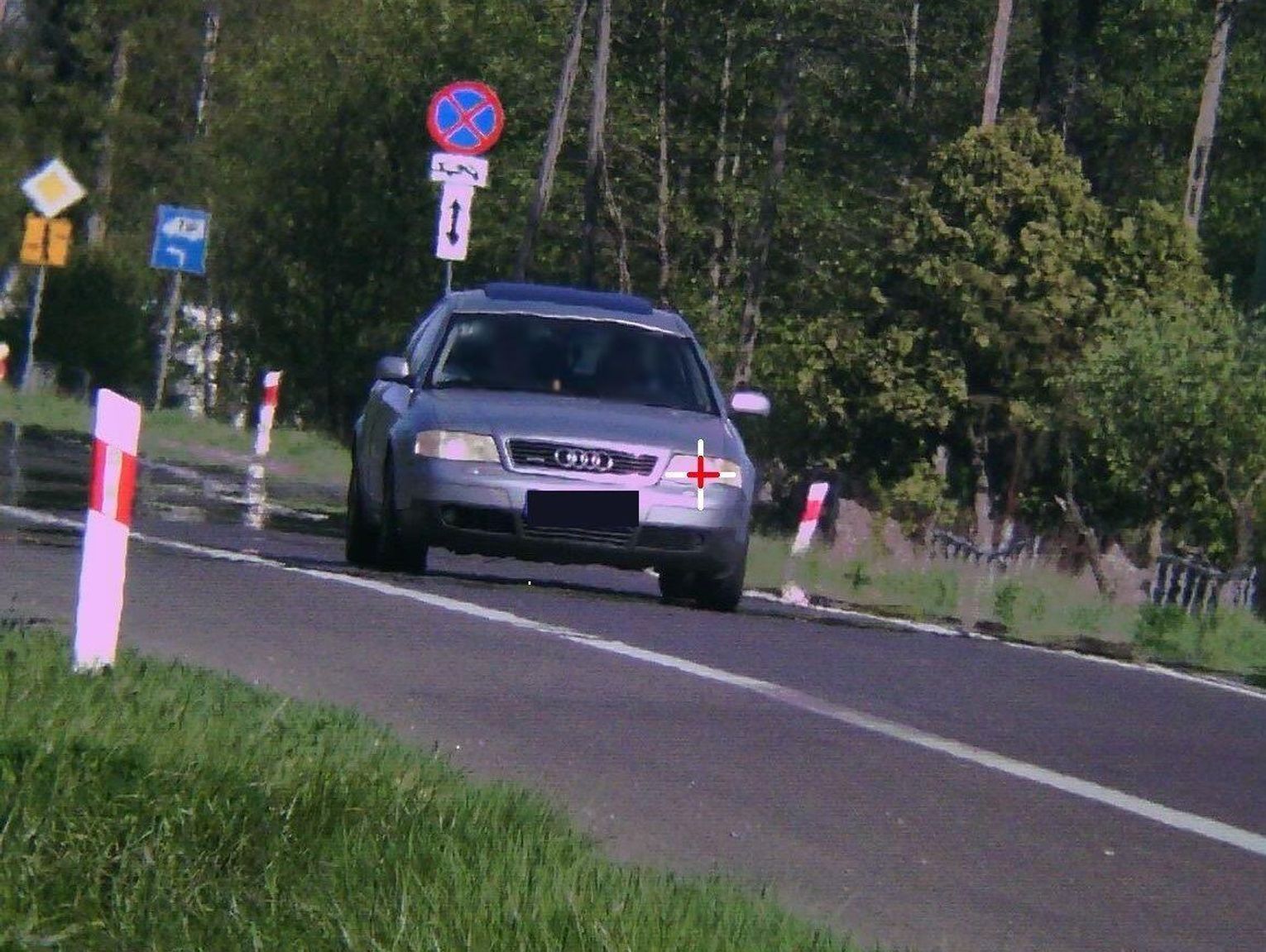 Krajowa dwójka. Pędzili tak, iż stracili prawa jazdy